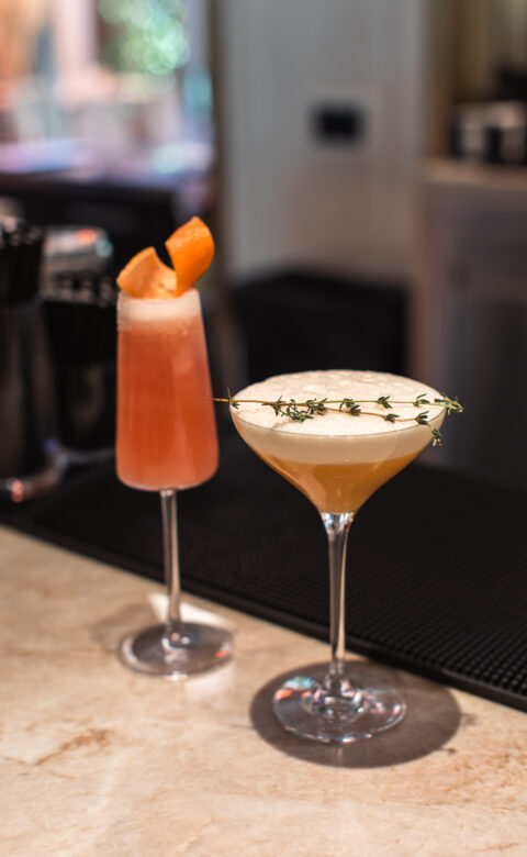two cocktails besides each other